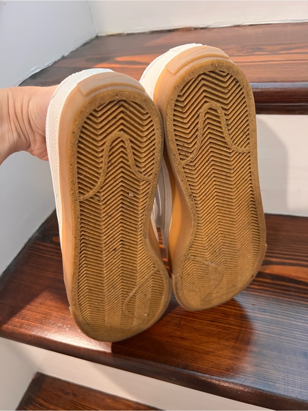 Nike Women’s Court Legacy Off-White Low-Top Leather Sneakers with Gum Sole - Picture 5 of 7